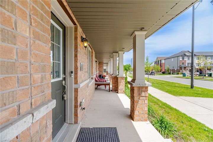Property Photo: 390 Linden Drive ON N3H 0C6