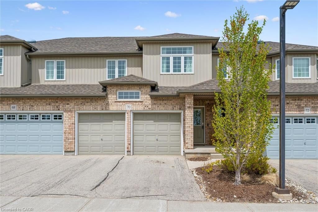 Property Photo: 31 Townsend Drive 70 ON N0B 1M0
