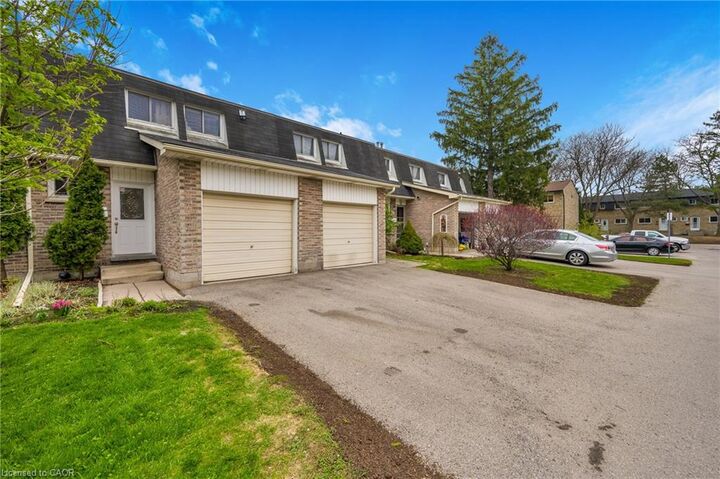 Property Photo: 1420 Garth Street 41 ON L9B 1R6