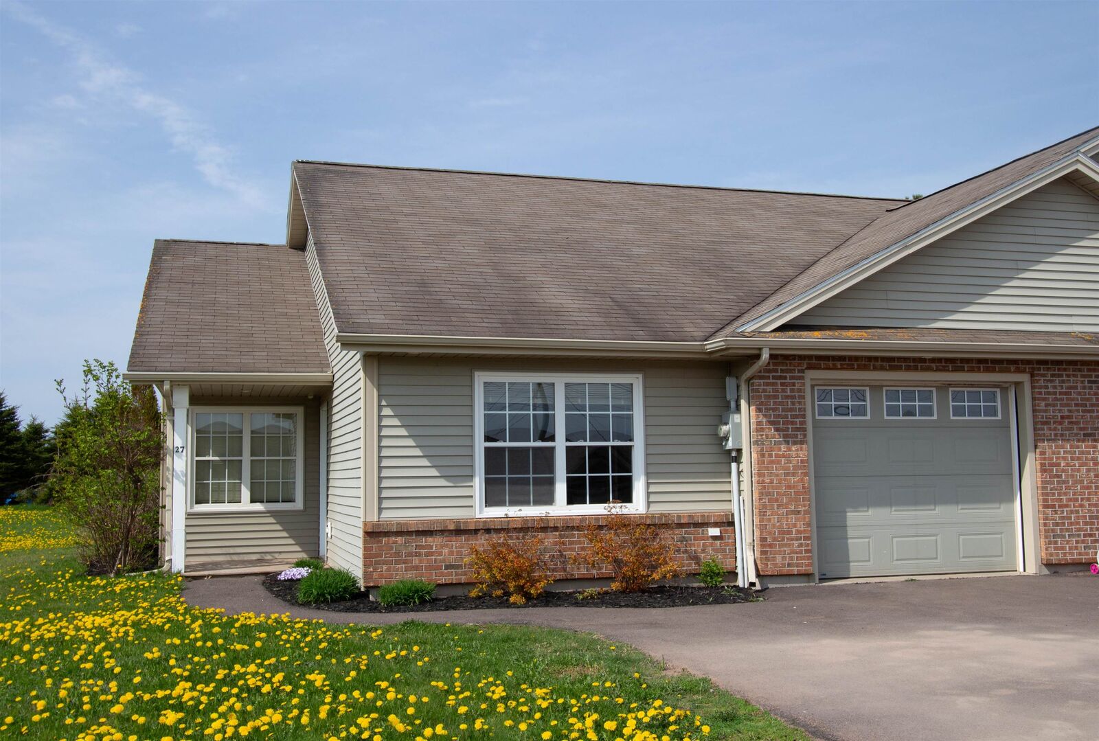 Property Photo: 27 Duffy Court PE C0B 1N0