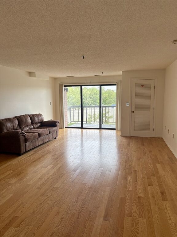 Property Photo:  3920 Mystic Valley Pkwy 206  MA 02155 