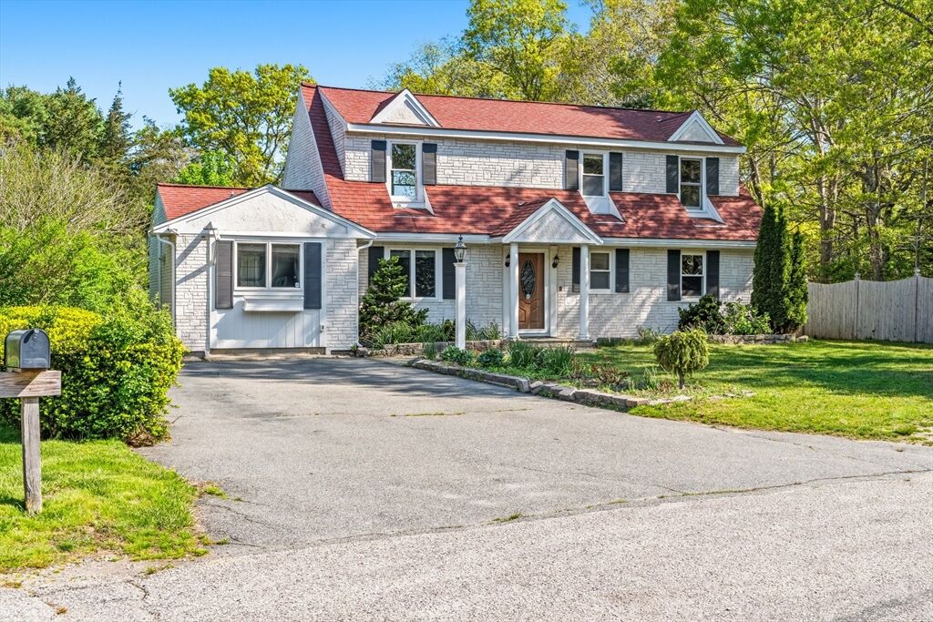 Property Photo:  9 E Harbor Cir  MA 02536 