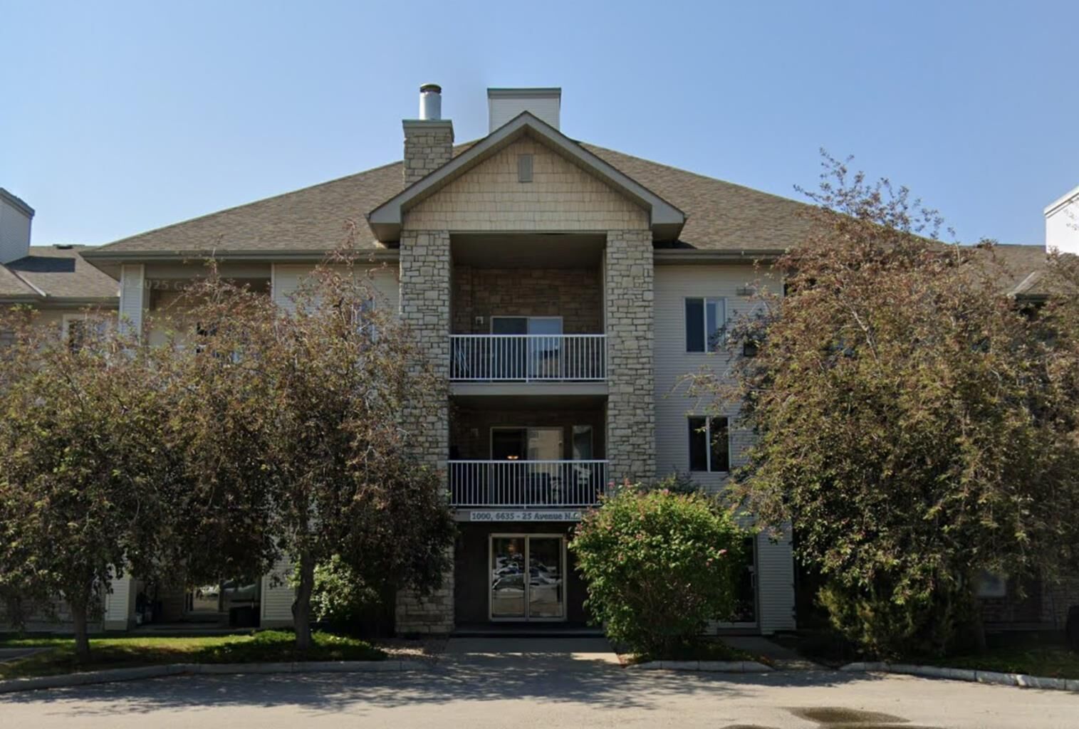 Property Photo: 6635 25 Avenue NE 1103 AB T1Y 7K8