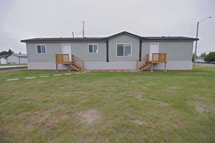 Property Photo: 625 3 Avenue AB T0K 1B0
