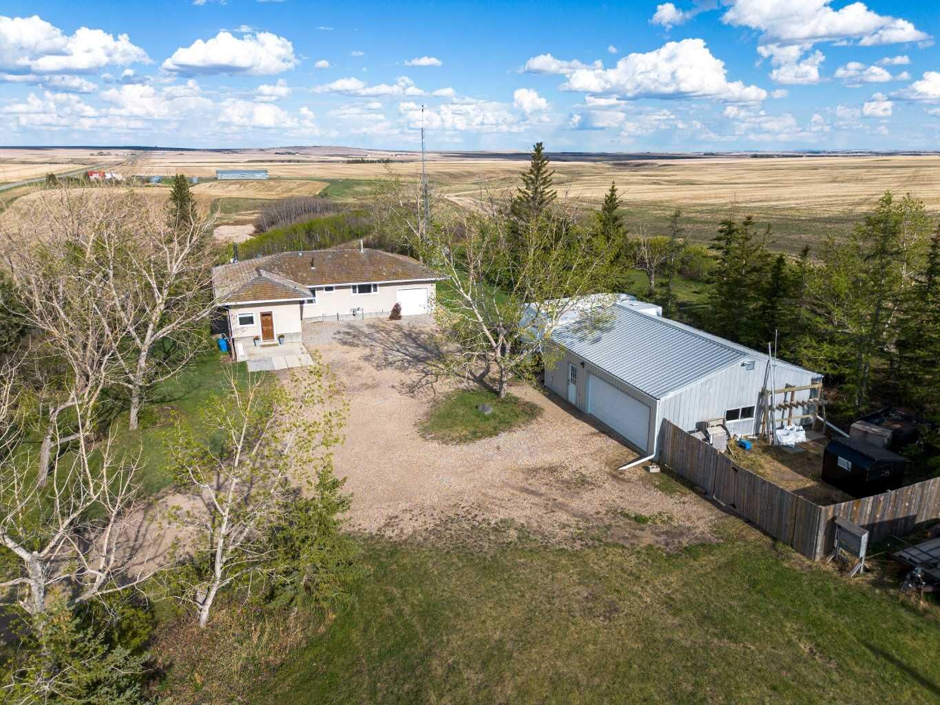 Property Photo:  311081 Rge Rd 225  AB T0M 2A0 