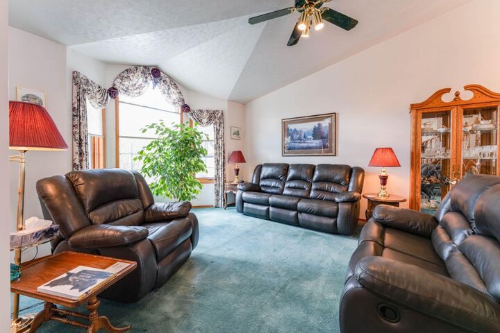 Property Photo:  2404 North River Drive  AB T0J 0Y1 