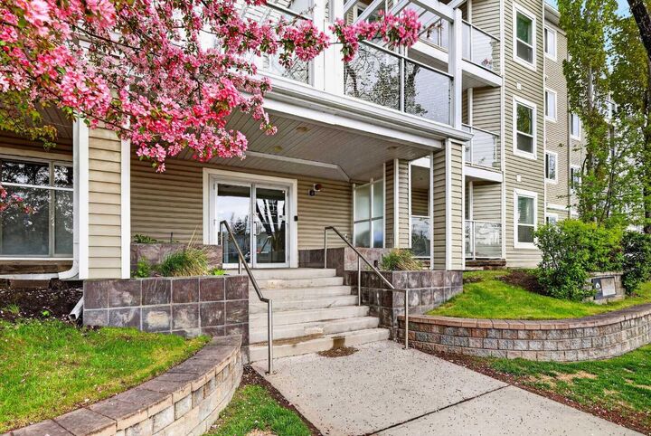 Property Photo:  280 Shawville Way SE 109  AB T2Y 3Z8 