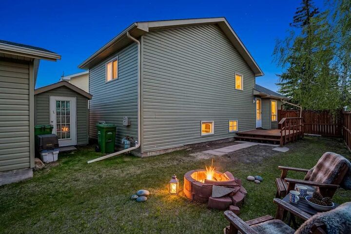 Property Photo: 18 Martinview Crescent NE AB T3J 2S2