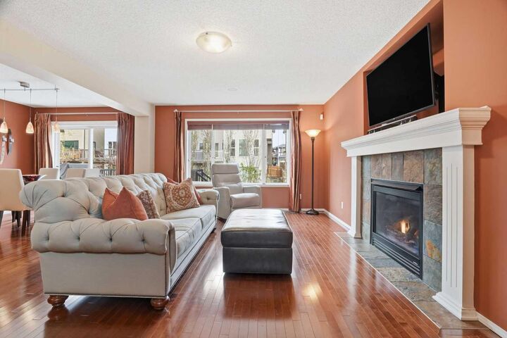 Property Photo: 56 Everglen Way SW AB T2Y 5G3