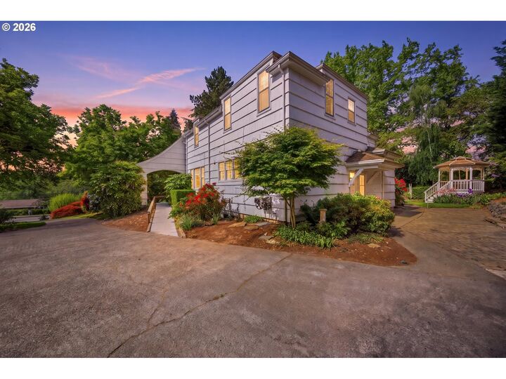 Property Photo: 3921 SE Lake Rd OR 97222
