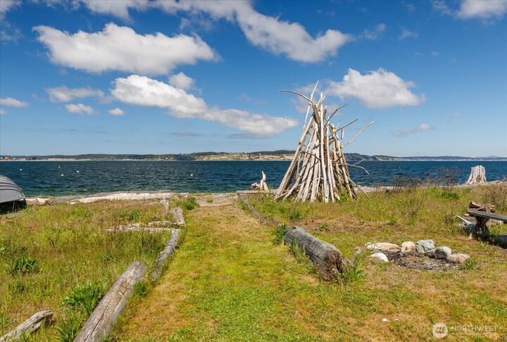 Property Photo:  301  Snakelum Point Road  WA 98239 
