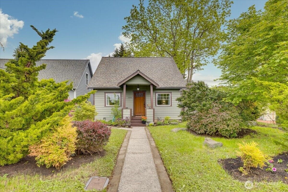Property Photo: 1505 Lombard Avenue WA 98201