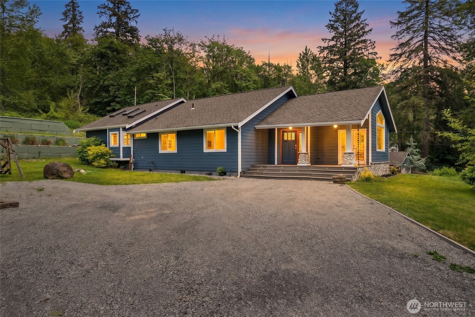 Property Photo: 17210 SE May Valley Road WA 98059