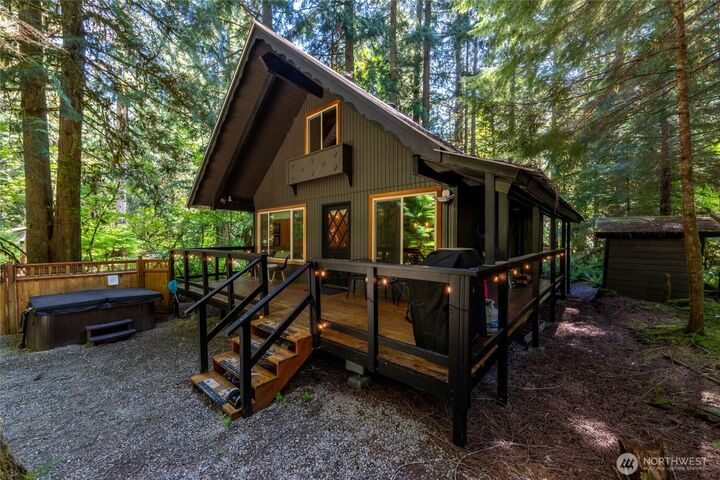 Property Photo: 7125 Cougar Gap WA 98244