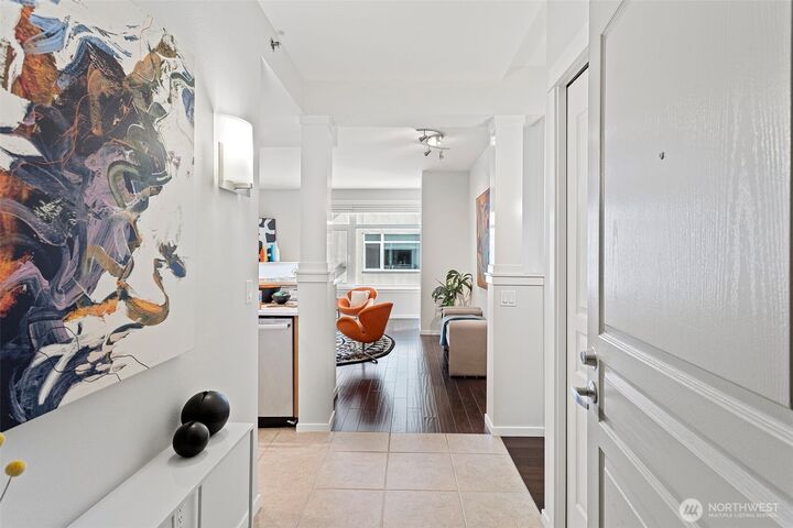 Property Photo: 2801 1st Avenue 612 WA 98121