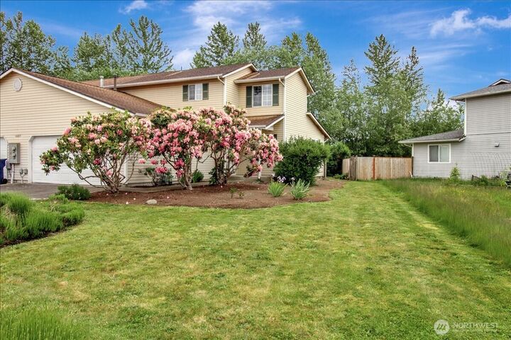 Property Photo:  16805  41st Drive NE B  WA 98223 