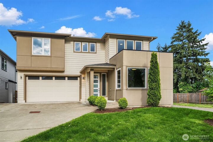Property Photo: 16208 SE 114th Ave WA 98058