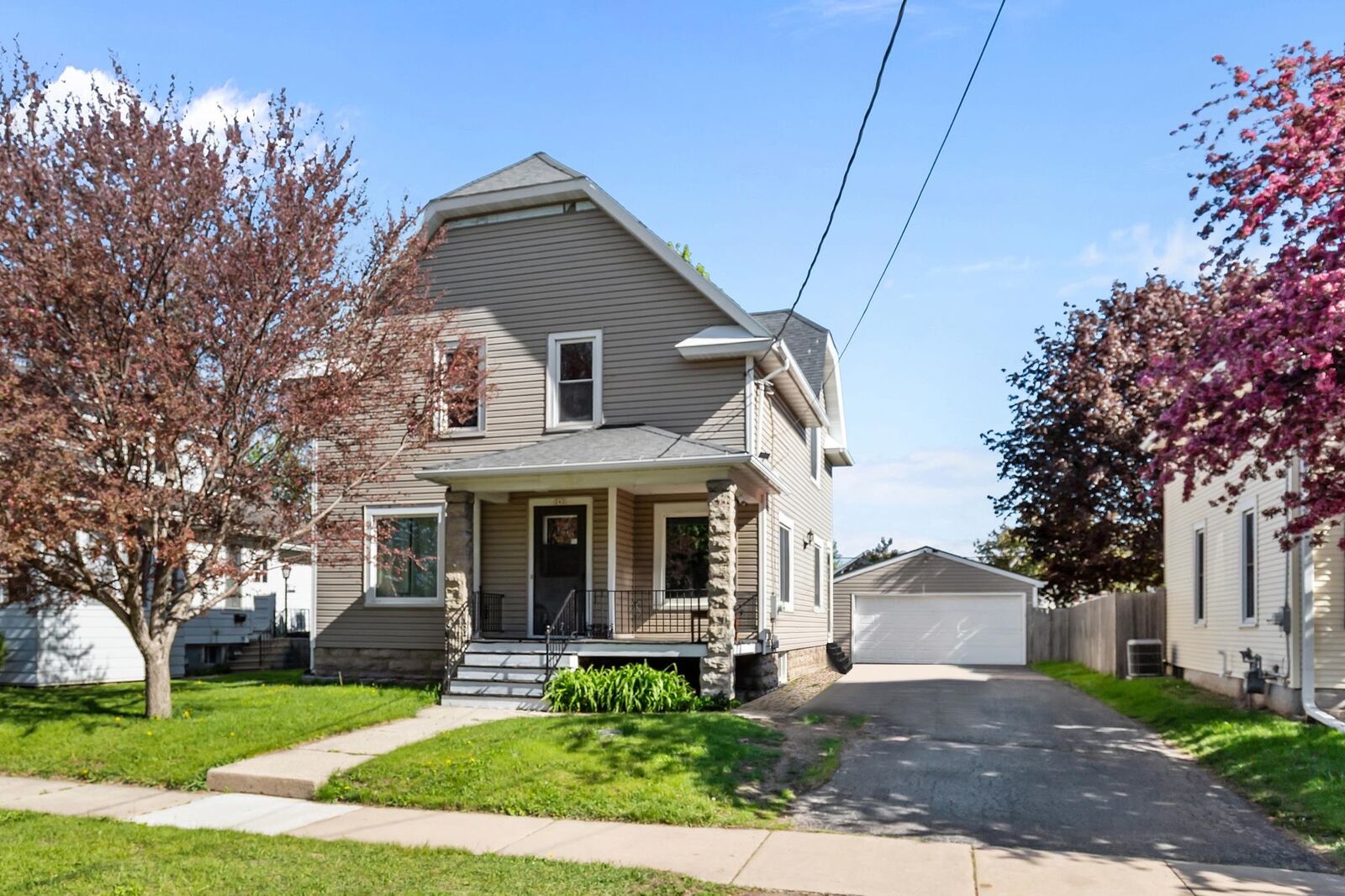 Property Photo:  242 W 14th Avenue  WI 54902 