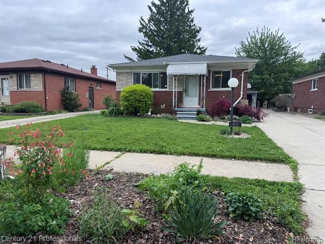 Property Photo:  4973 Williams Street  MI 48125 