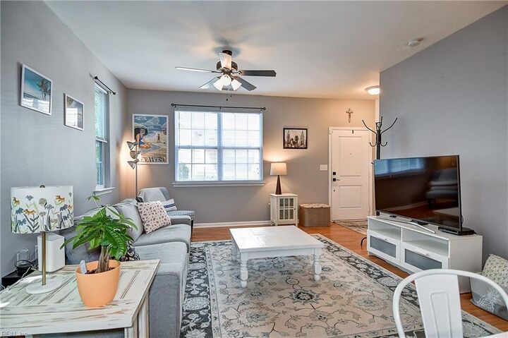 Property Photo: 4341 Farringdon Way VA 23321