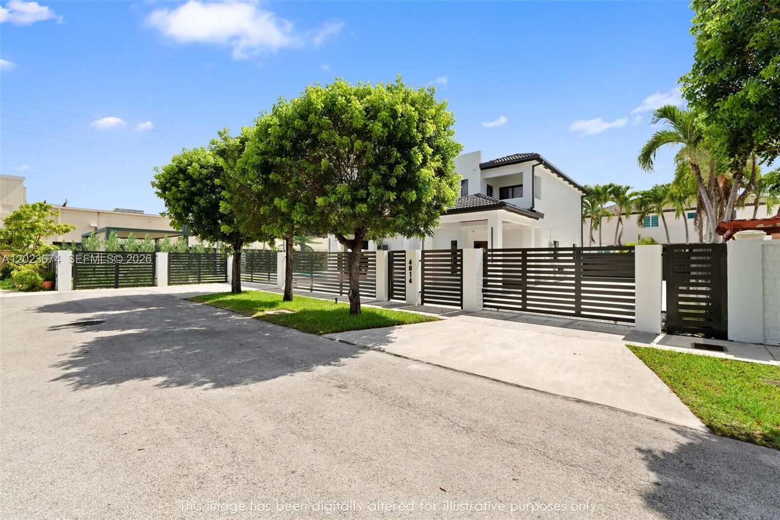 Property Photo:  4014 SW 144th Pl  FL 33175 