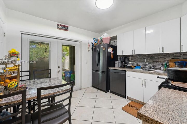 Property Photo: