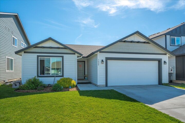 Property Photo: 3020 N Rio Grande Rd WA 99027