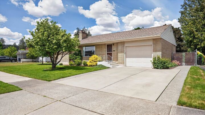 Property Photo:  5324 W Princeton Pl  WA 99205 