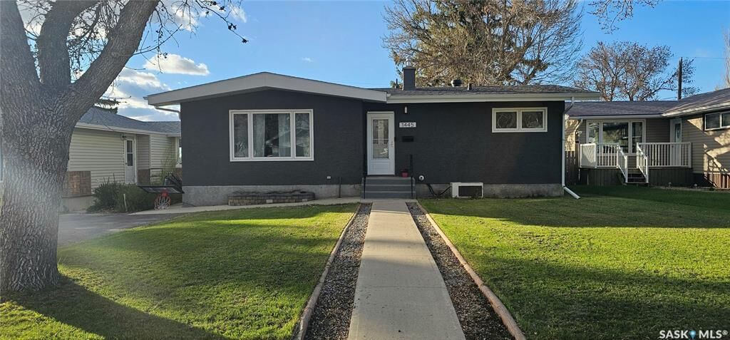 Property Photo: 1445 Ashley Drive SK S9H 1N6