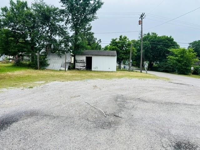 Property Photo:  SE Corner Jones/Hwy 33  OK 74030 