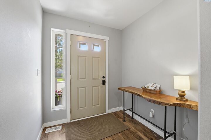 Property Photo:  4148 Jasper St  WA 99352 