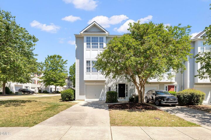 Property Photo:  5101 Neuse Commons Lane  NC 27616 