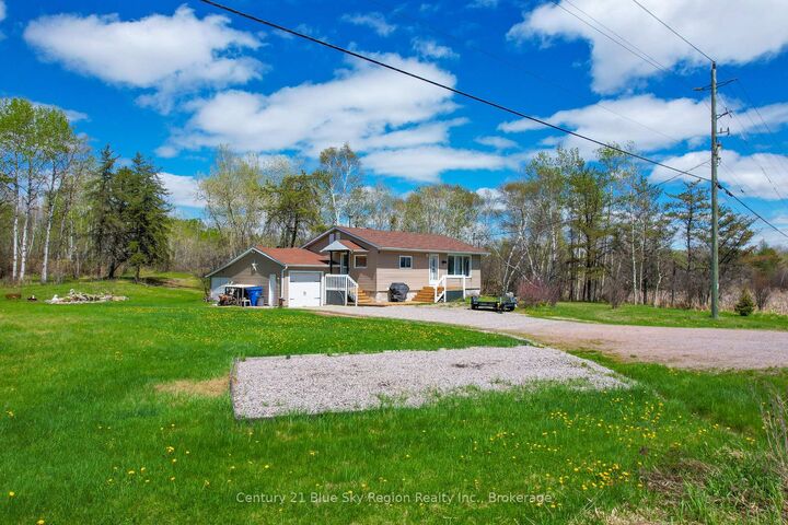 Property Photo:  1742 Highway 17 N/A E  ON P0H 1H0 
