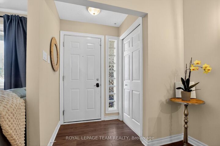 Property Photo: 165 Crestway Drive D ON K2G 7C8