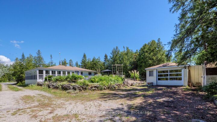 1034 Dorcas Bay Road — photo 1