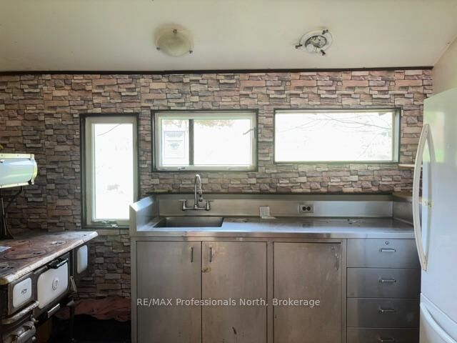 Property Photo: 3044 Gelert Road ON K0M 2K0