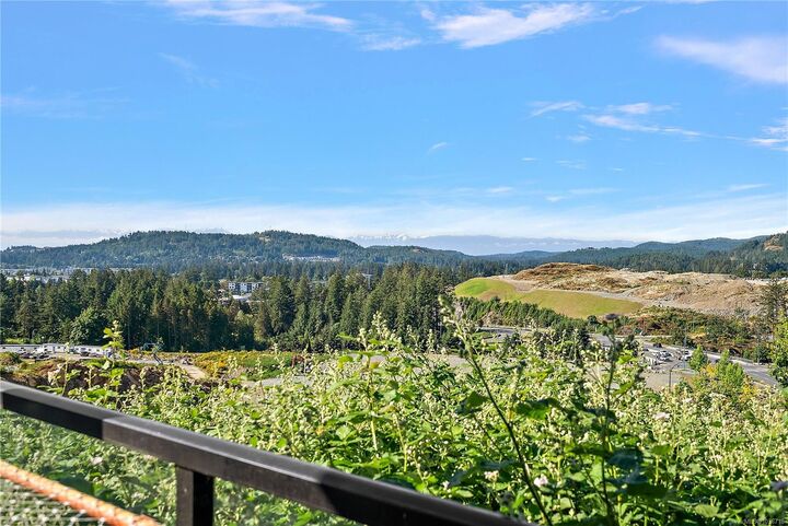 Property Photo: 1157 Moonstone Loop BC V9B 0Y6