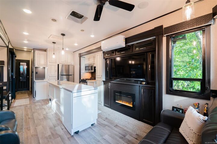 Property Photo:  2650 Turnbull Rd E2  BC V9R 2R2 