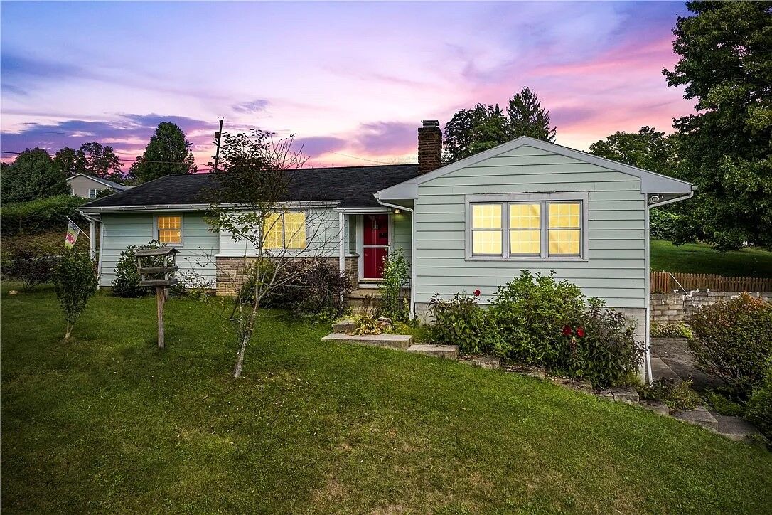 Property Photo:  122 Briar Hill Rd  PA 16105 