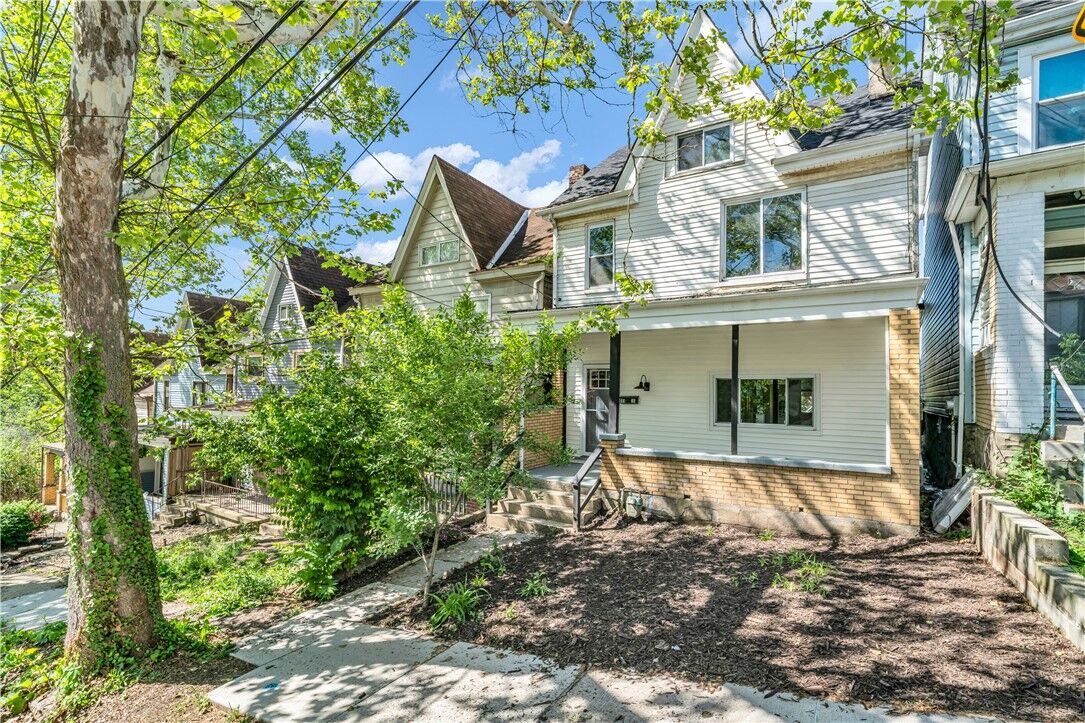 Property Photo: 1021 Valonia Street PA 15220