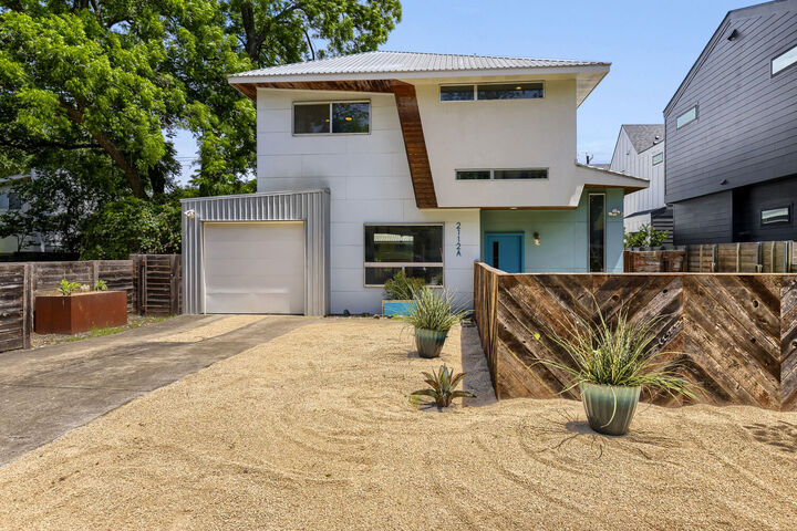 Property Photo:  2112 Haskell Street A  TX 78702 