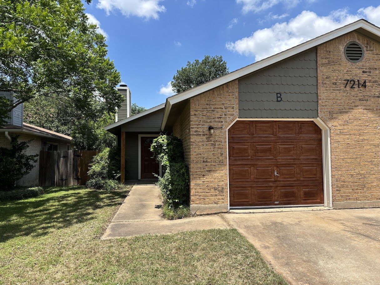 Property Photo:  7214 Lilac Lane B  TX 78745 