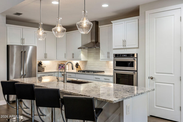 Property Photo: 2948 E Tina Drive AZ 85050