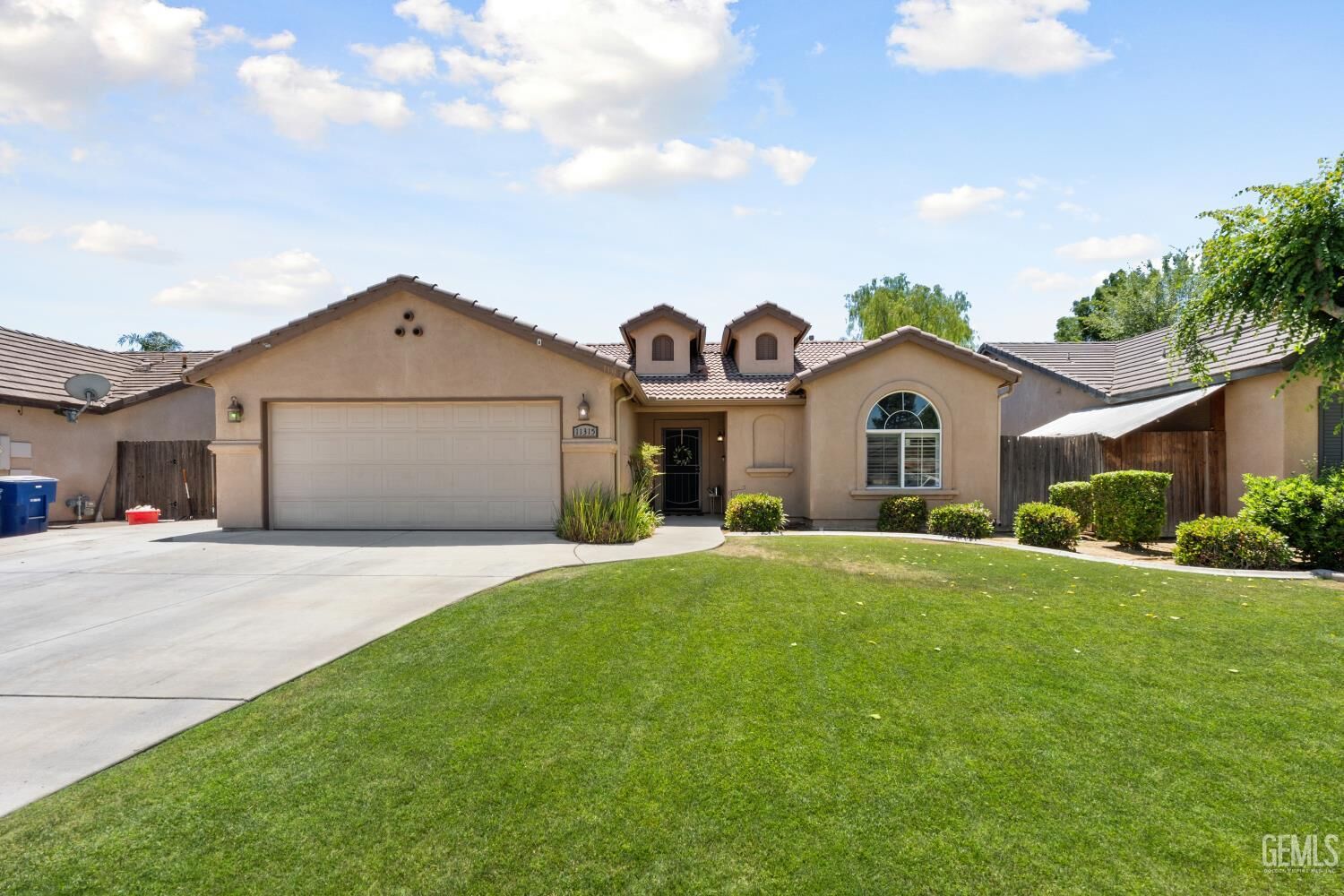 Property Photo: 11315 Pacific Shores Drive CA 93312
