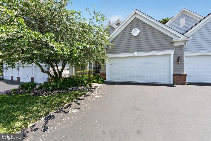 Property Photo: 18 Redtail Court PA 19382