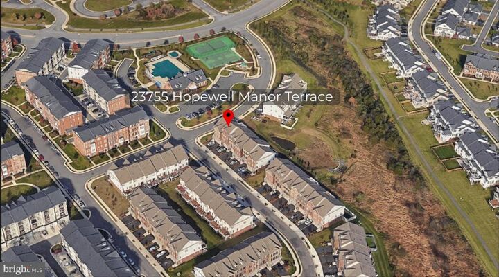 Property Photo:  23755 Hopewell Manor Terrace  VA 20148 