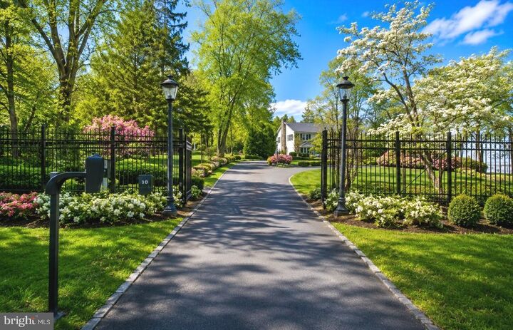 Property Photo:  1087 Mount Eyre Road  PA 18977 