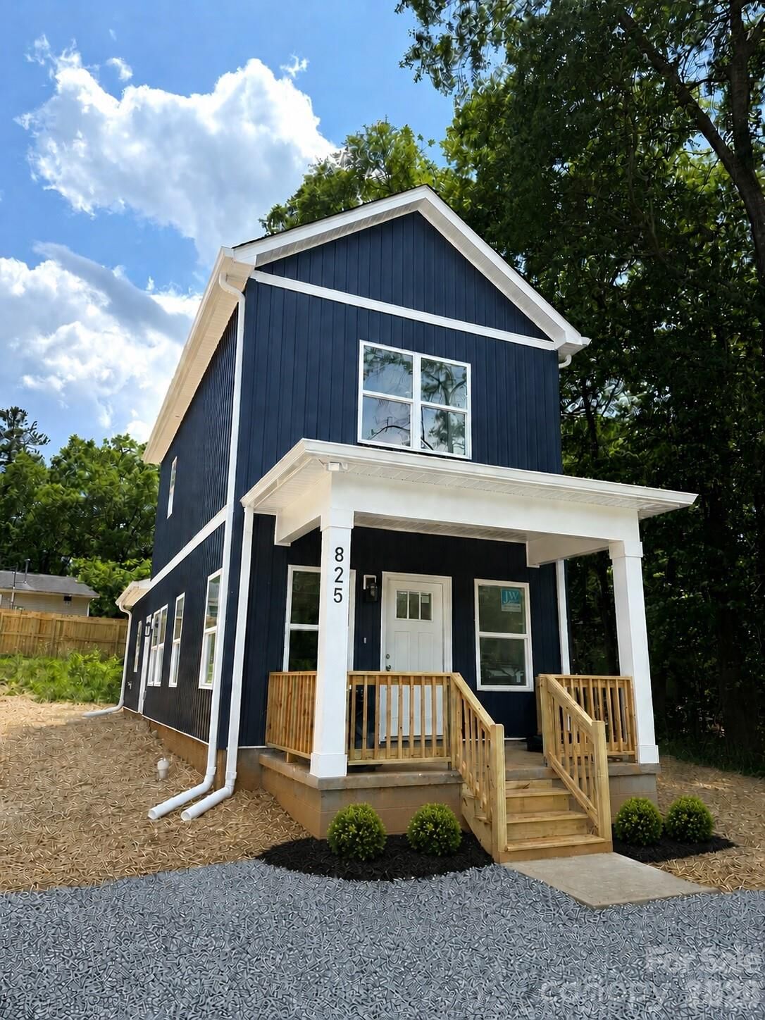 Property Photo:  825 E Arch Street  SC 29720 