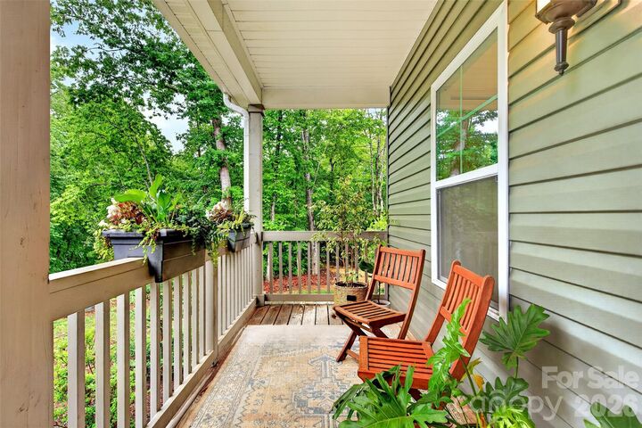 Property Photo: 132 Maple Ridge Drive NC 28762