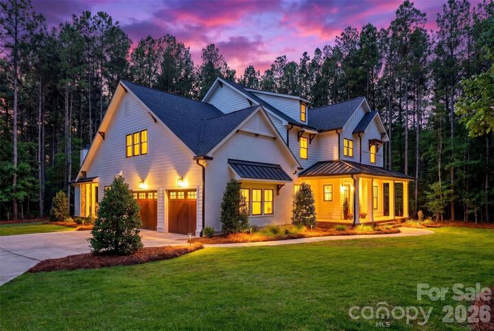 Property Photo: 116 Silver Falls Drive NC 28166